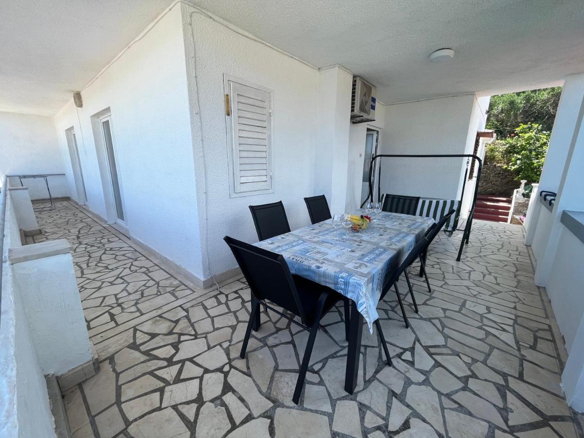 Apartments Peronja Jelsa Seafront Exterior photo