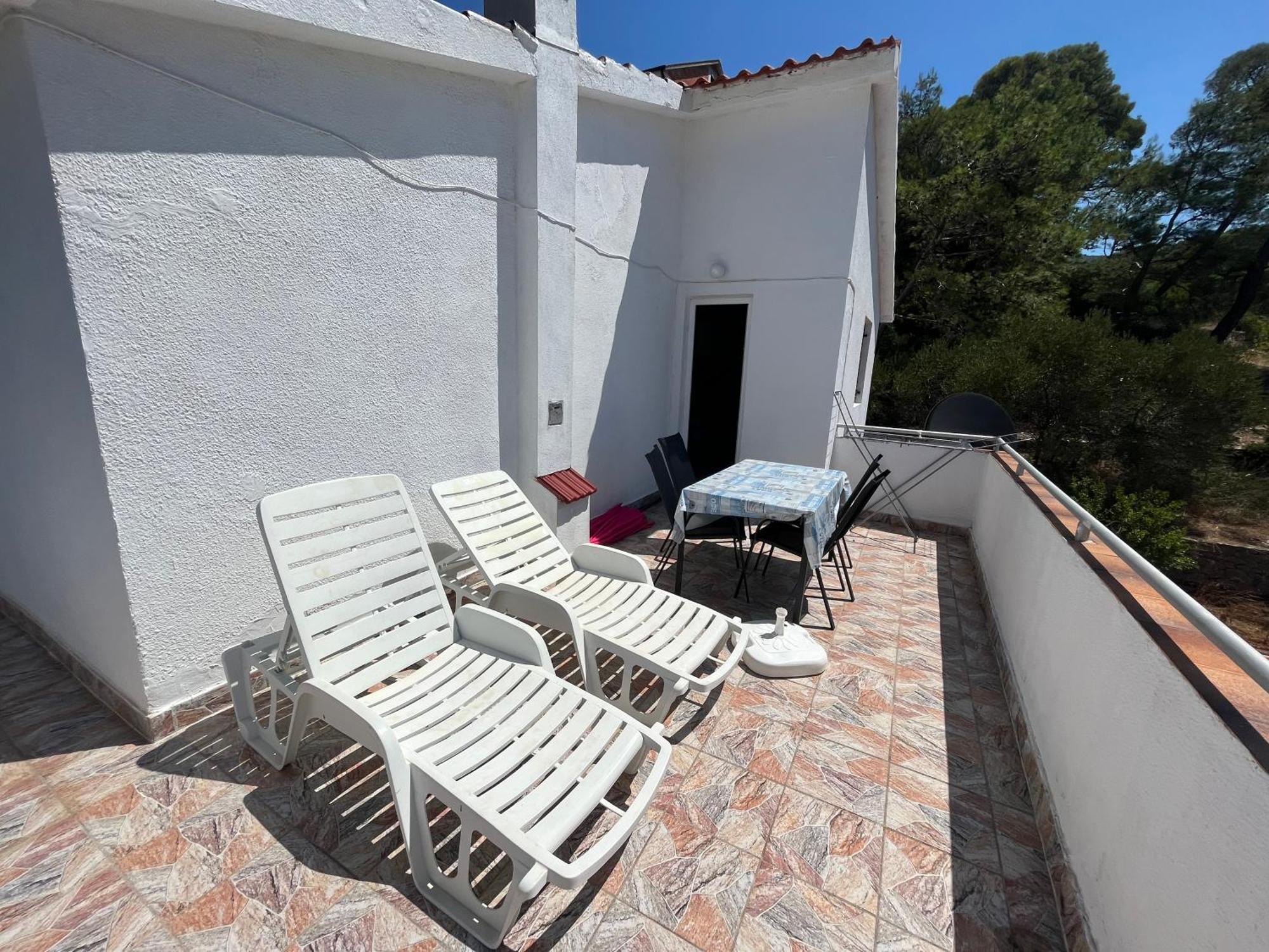 Apartments Peronja Jelsa Seafront Exterior photo